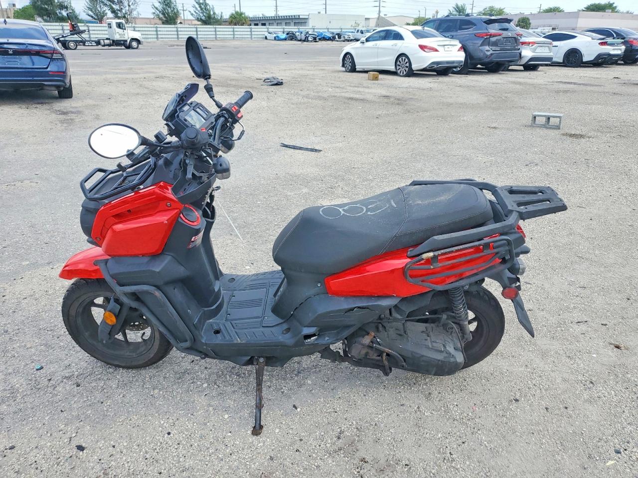 2024 OTHER Scooterlif VIN LB2JETKC2RX000031 photo 3