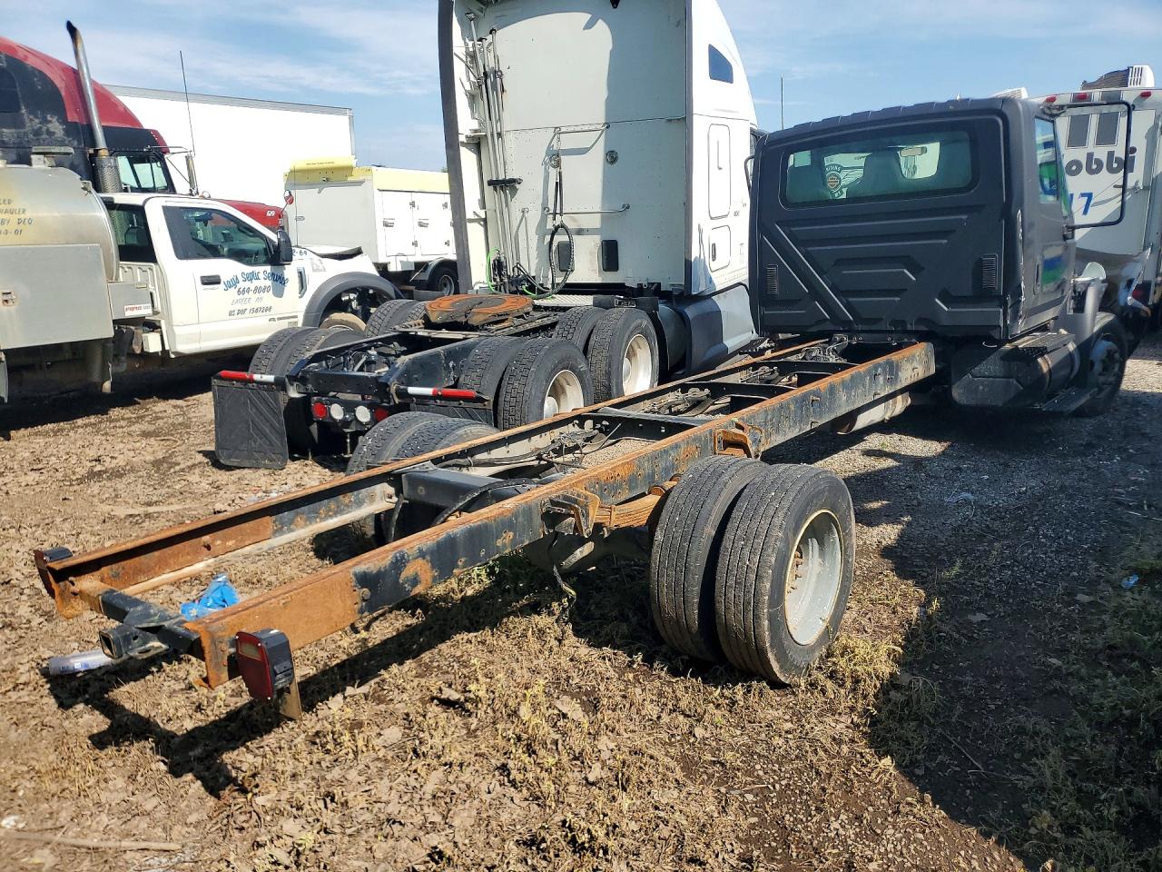 2005 International 4000 serie VIN 1HTMNAAM35H698819 photo 3