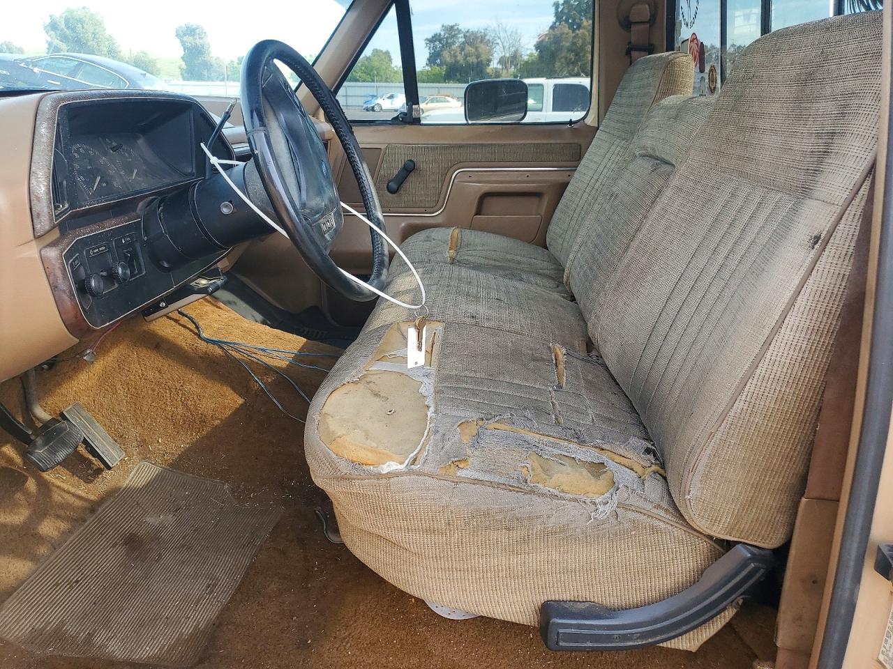 1990 Ford F250 VIN 2FTHF25M9LCA61966 photo 7