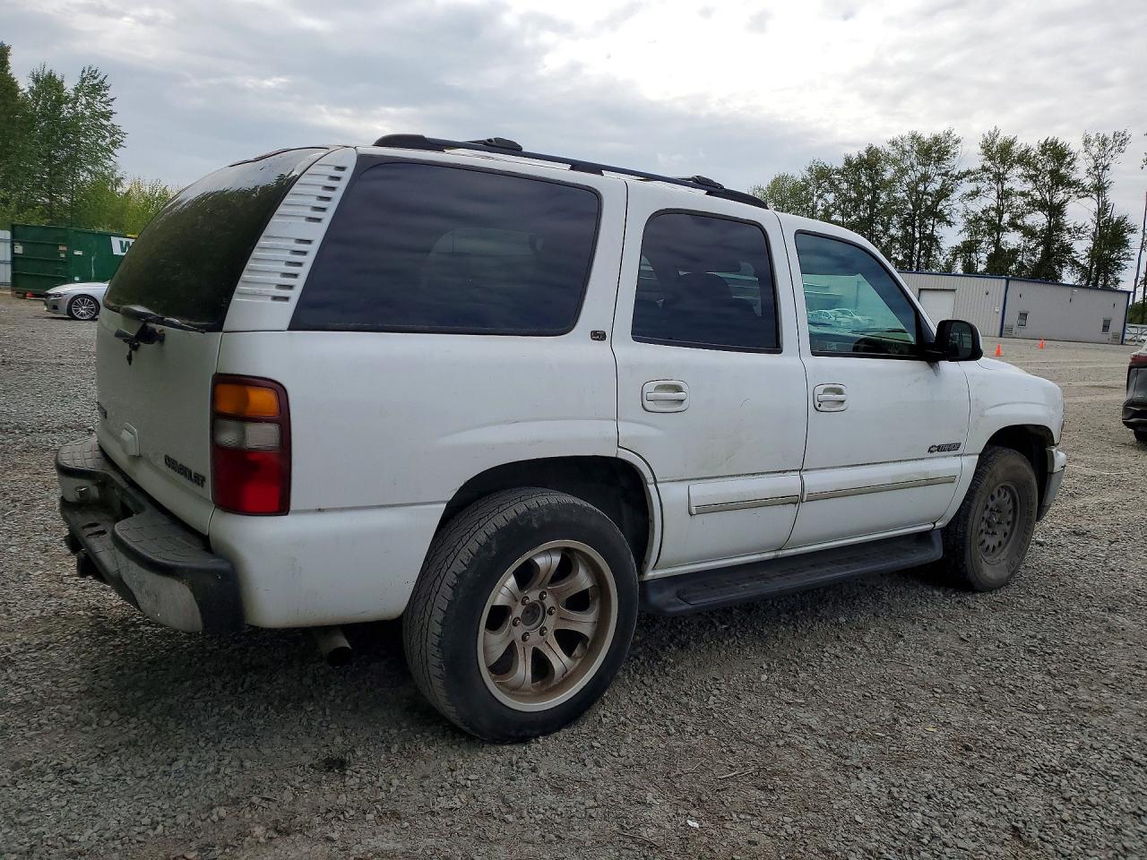 2001 Chevrolet Tahoe VIN 1GNEK13TX1J234855 photo 3