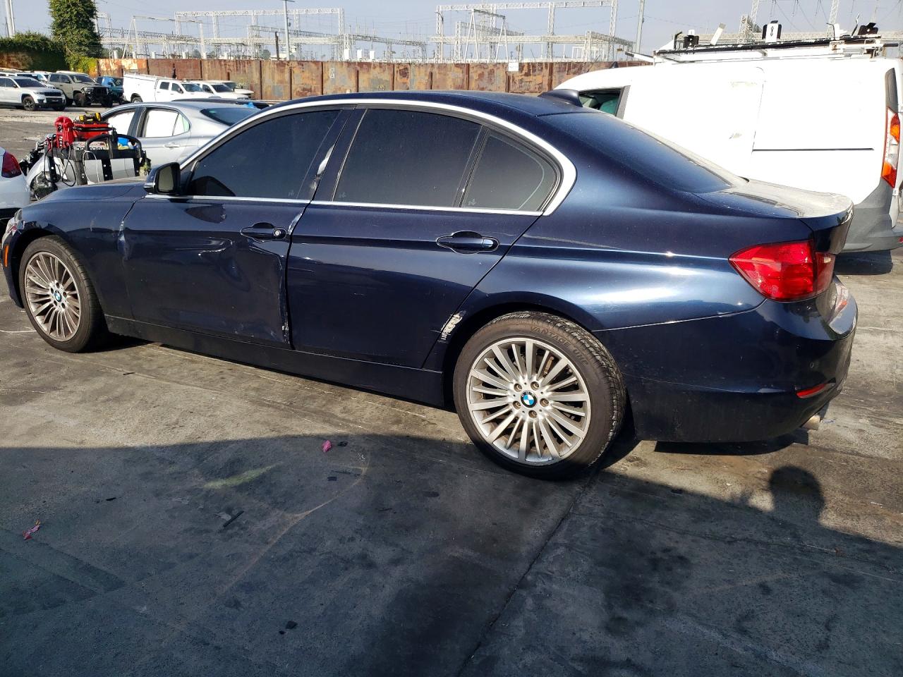 2014 BMW 3 series VIN WBA3D3C56EK155235 photo 2