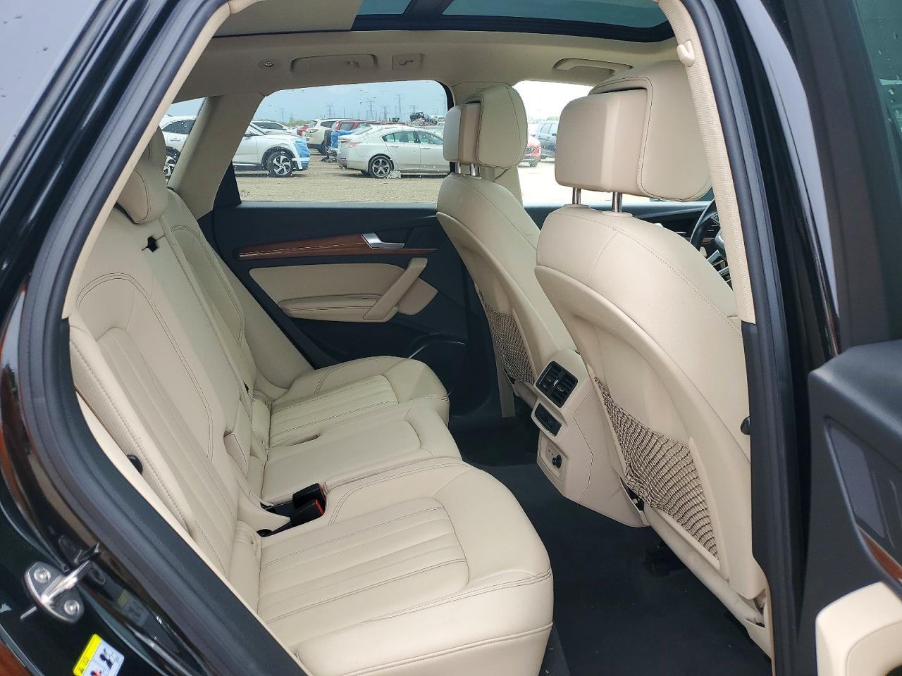 2021 Audi Q5 VIN WA1BAAFY6M2024963 photo 10