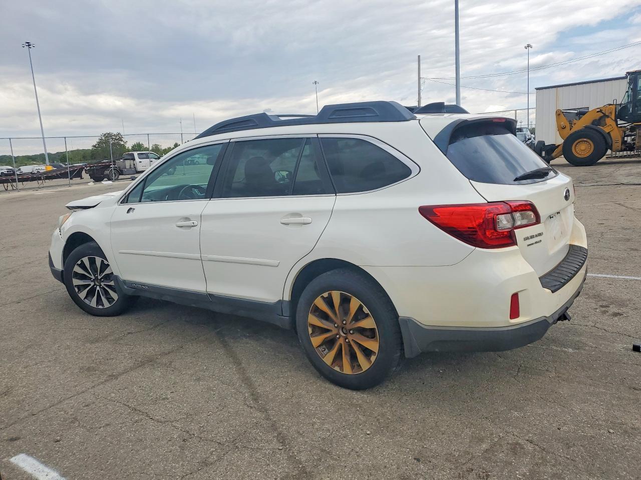 2016 SUBARU Outback VIN 4S4BSBNC7G3230558 photo 2