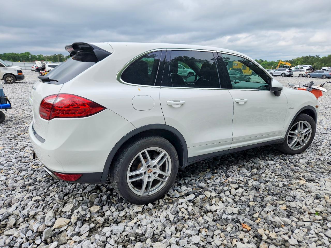 2014 Porsche Cayenne VIN WP1AF2A24ELA36499 photo 3