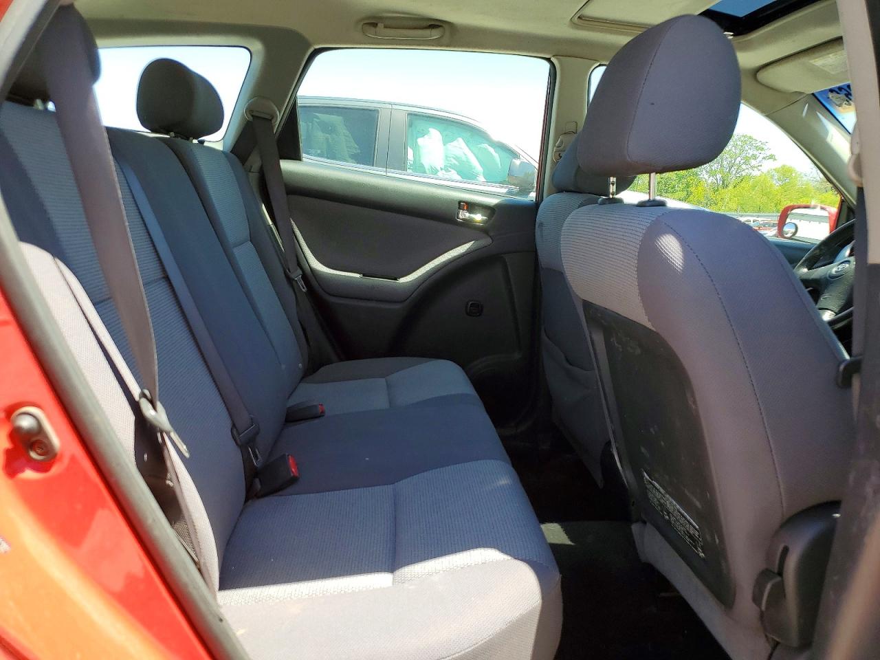 2005 TOYOTA Matrix VIN 2T1LR32E35C321069 photo 10