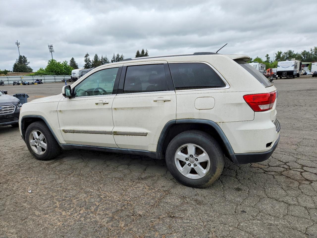 2011 Jeep Cherokee VIN 1J4RS4GGXBC541032 photo 2