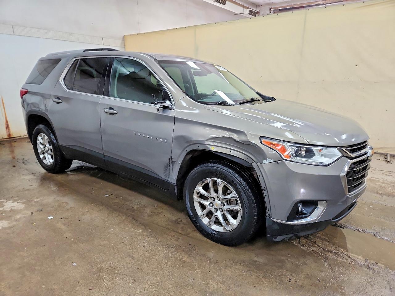2018 Chevrolet Traverse VIN 1GNERGKW6JJ167178 photo 4