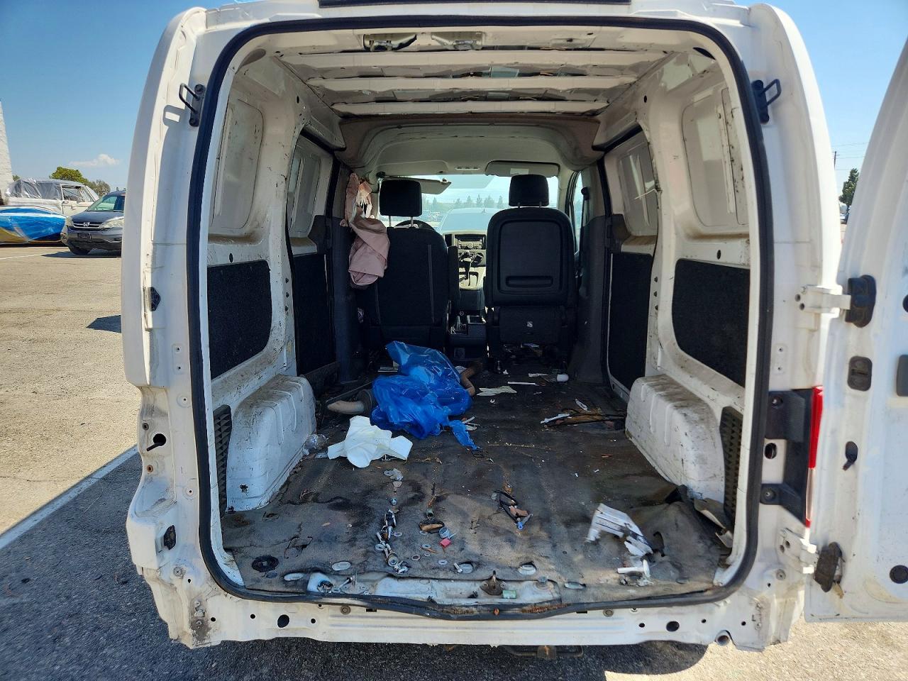 2017 NISSAN Nv VIN 3N6CM0KN2HK696288 photo 10
