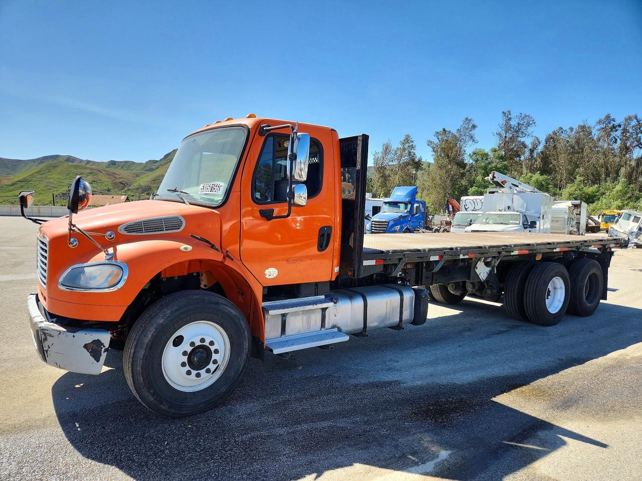 2016 FREIGHTLINER All other VIN 1FVHCYCY2GHHB4561 photo 1