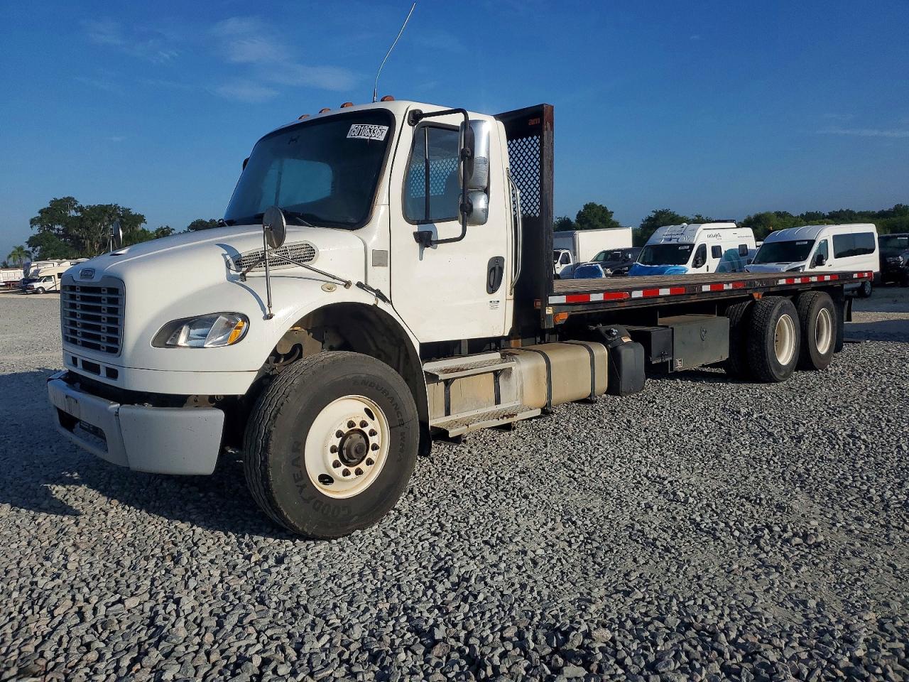 2016 FREIGHTLINER All other VIN 1FVHCYCY8GHHT7640 photo 2