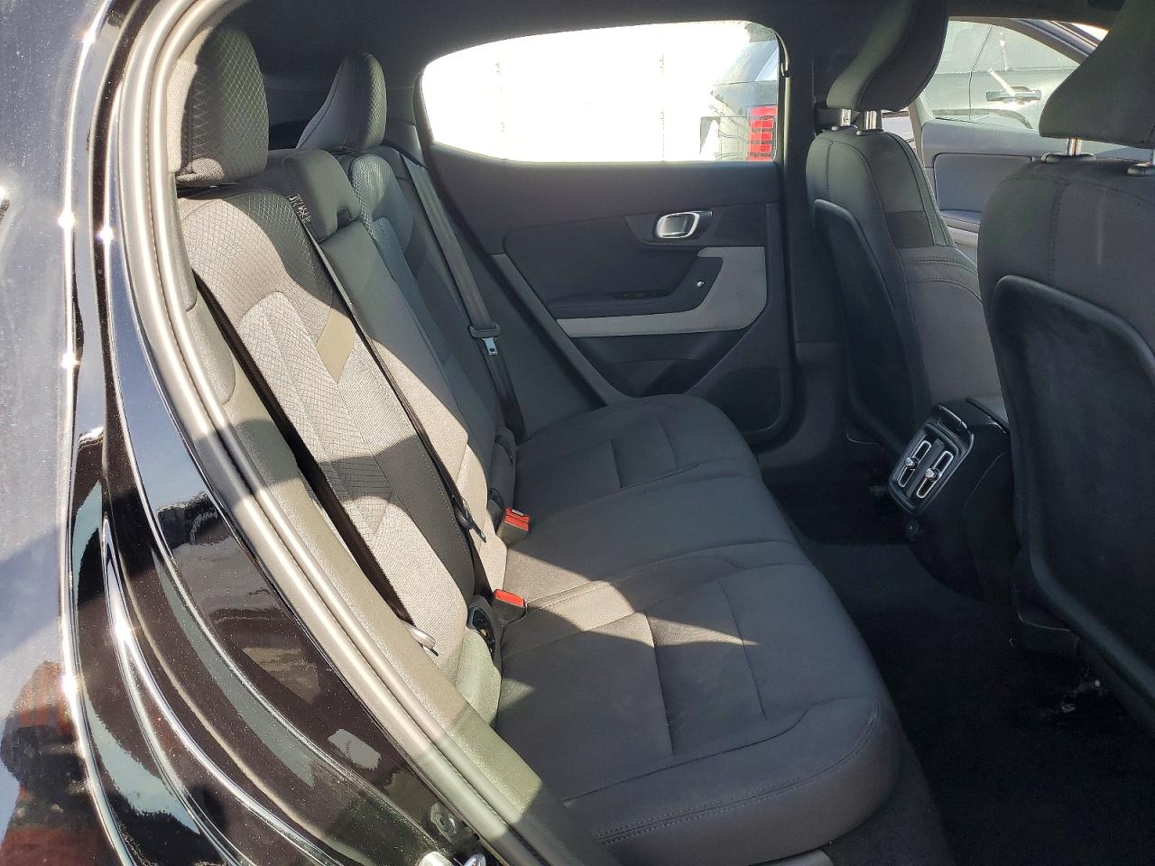 2023 Polestar 2 VIN YSMEG3KA1PL146185 photo 11
