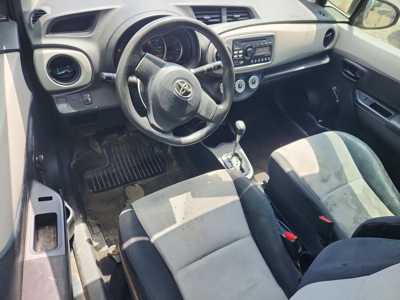 2014 Toyota Yaris VIN JTDJTUD35ED573595 photo 8