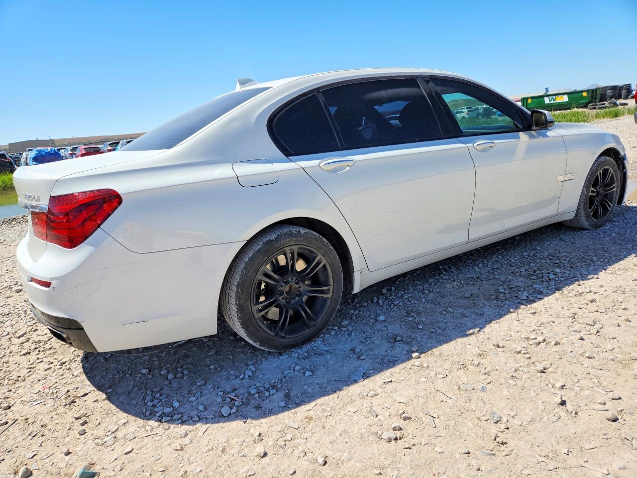 2013 BMW 7 series VIN WBAYF8C57DD140596 photo 3