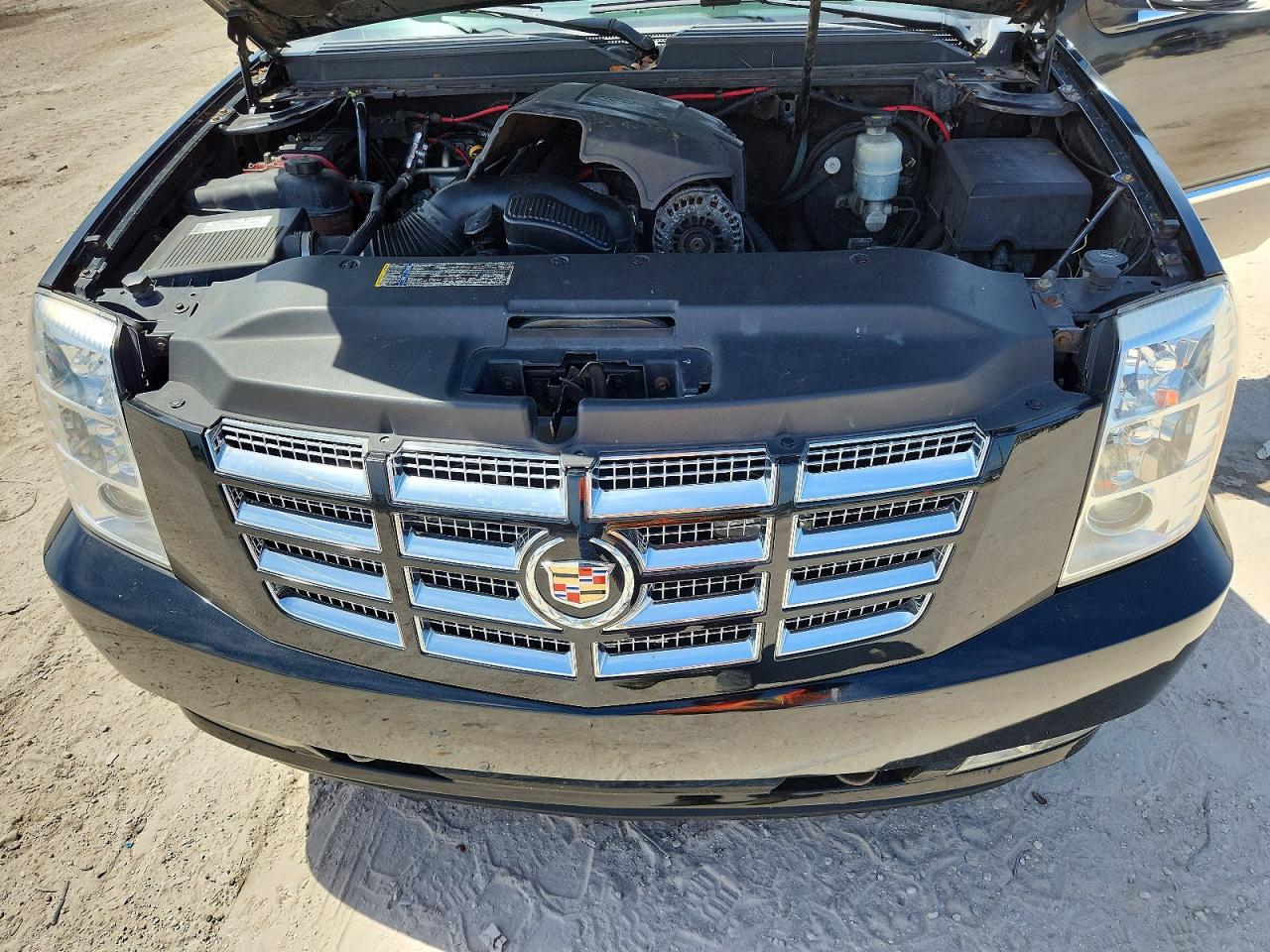 2008 Cadillac Escalade VIN 1GYFK63828R274181 photo 12