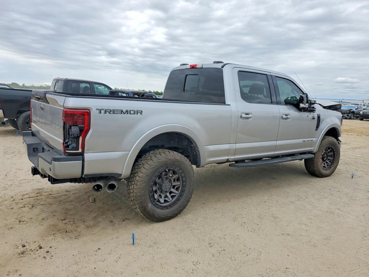 2021 Ford F350 VIN 1FT8W3BT3MED14292 photo 3