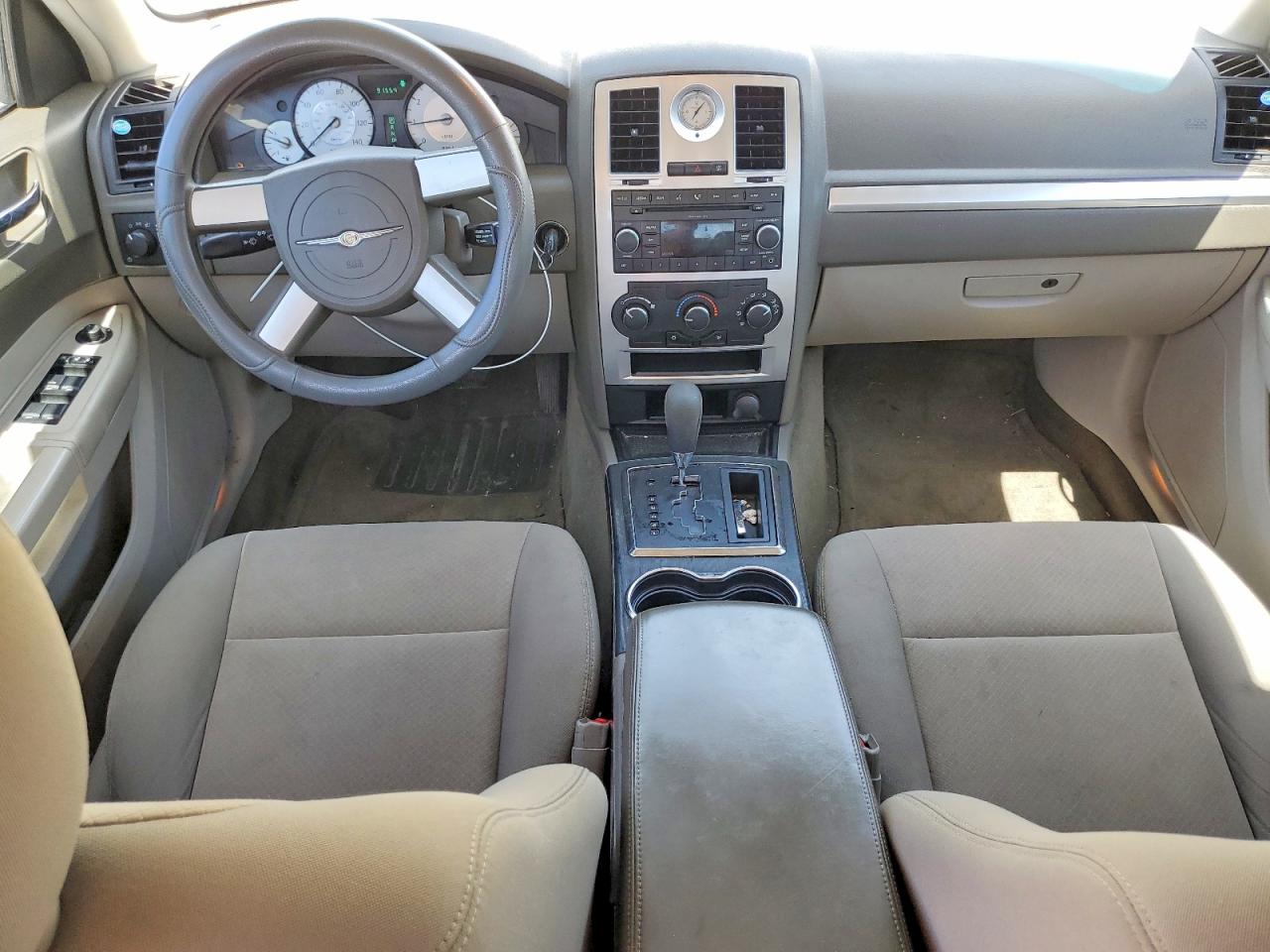 2009 Chrysler 300 VIN 2C3KA43DX9H558009 photo 8