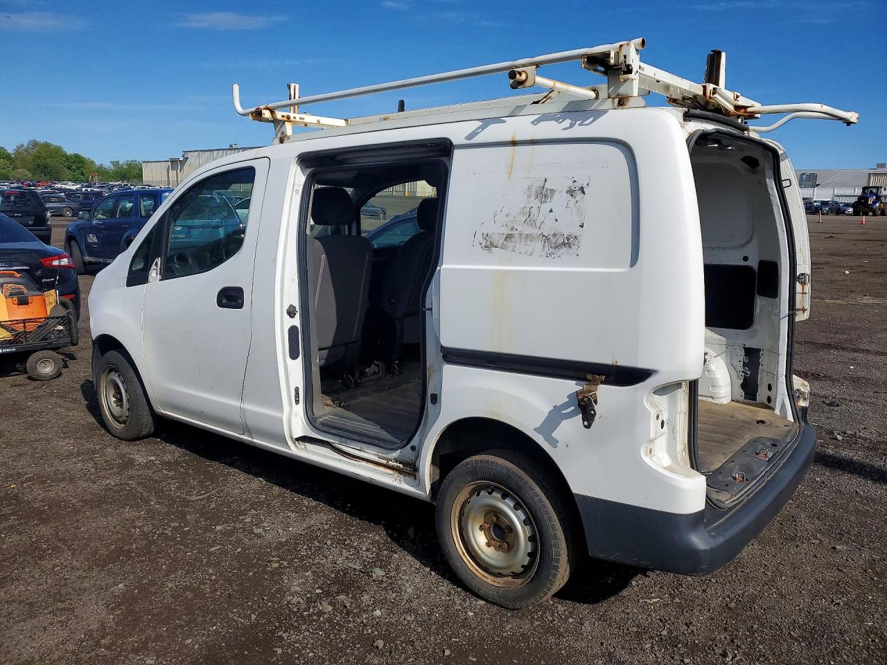 2015 Nissan Nv VIN 3N6CM0KN0FK709293 photo 2