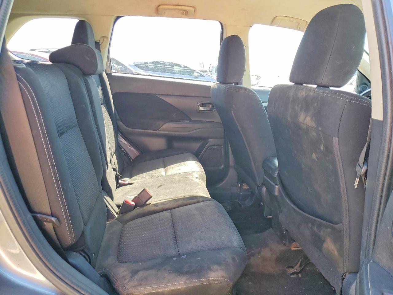 2018 Mitsubishi Outlander VIN JA4AD3A3XJJ001780 photo 11