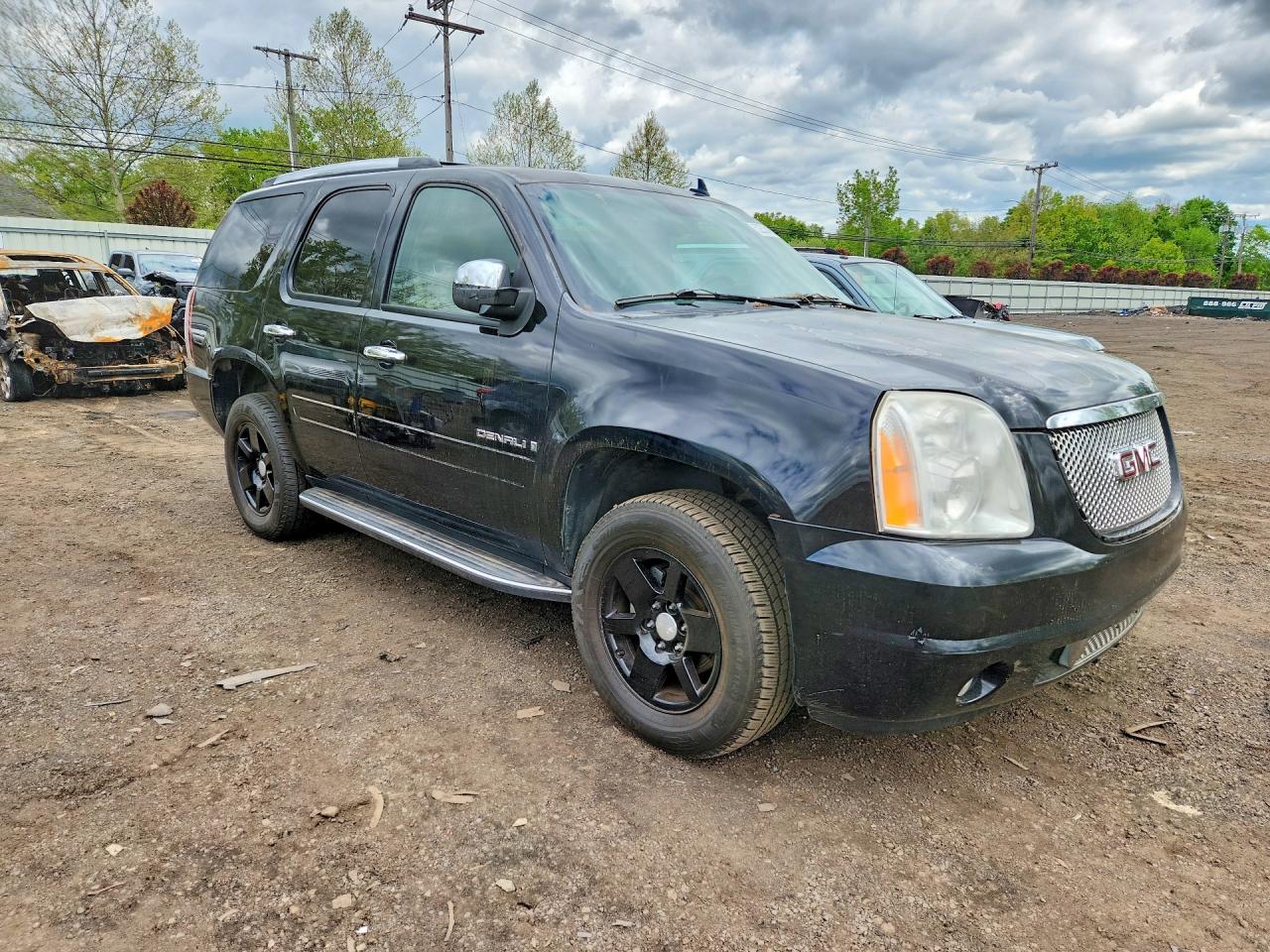 2008 GMC Yukon dena VIN 1GKFK63868J196299 photo 4