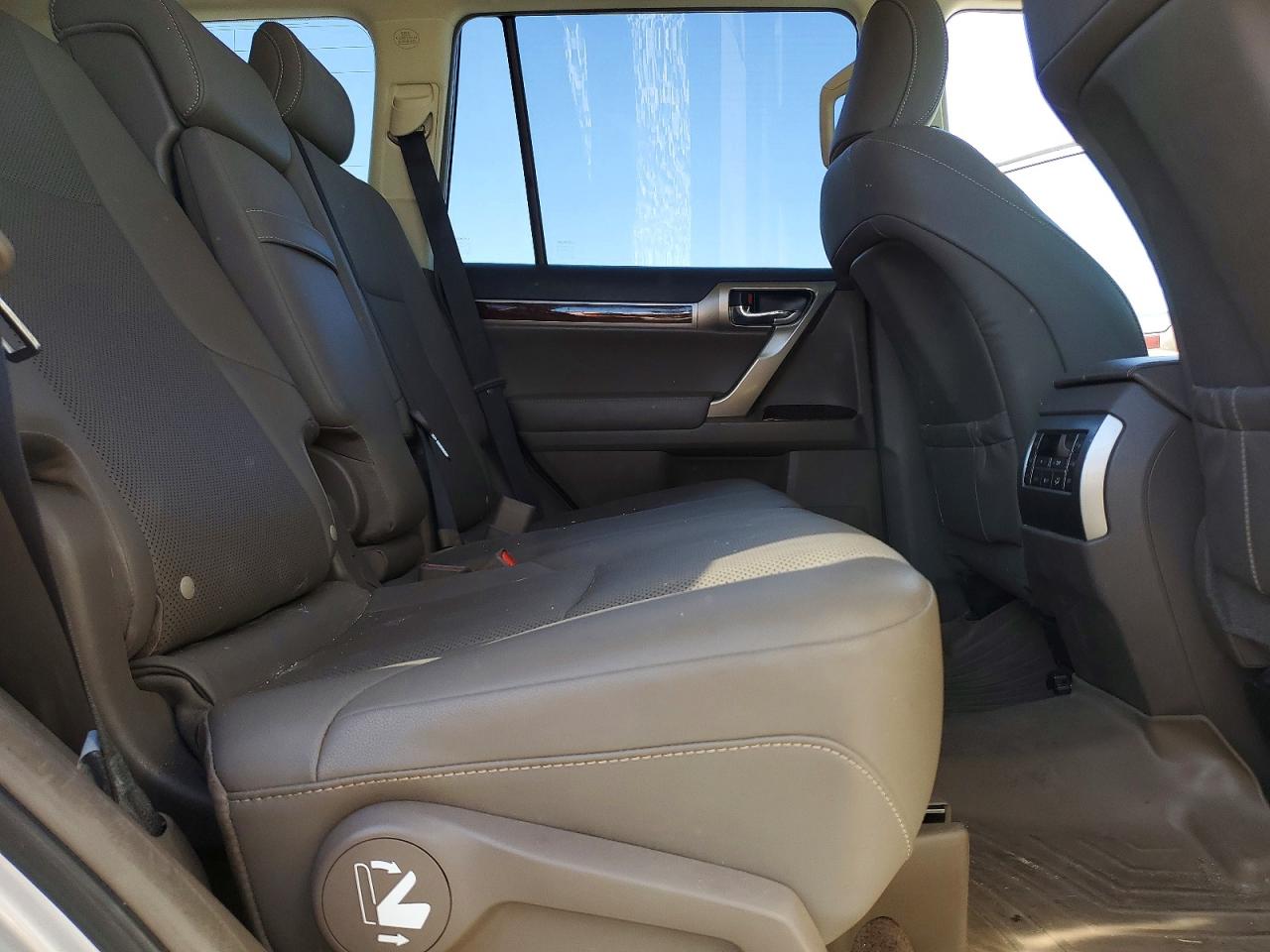 2019 Lexus Gx VIN JTJBM7FX1K5227081 photo 11