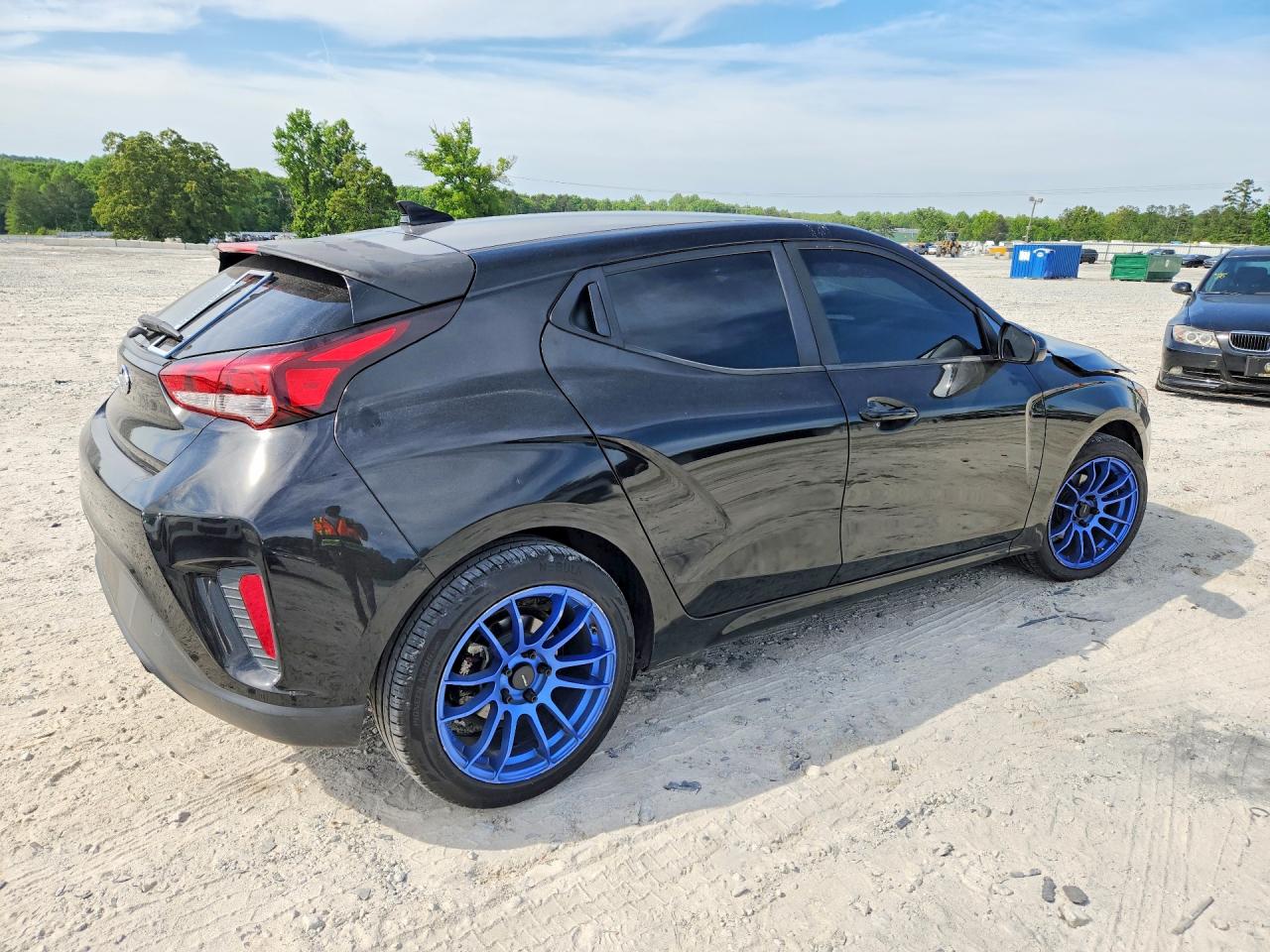 2020 Hyundai Veloster VIN KMHTG6AF2LU021942 photo 3