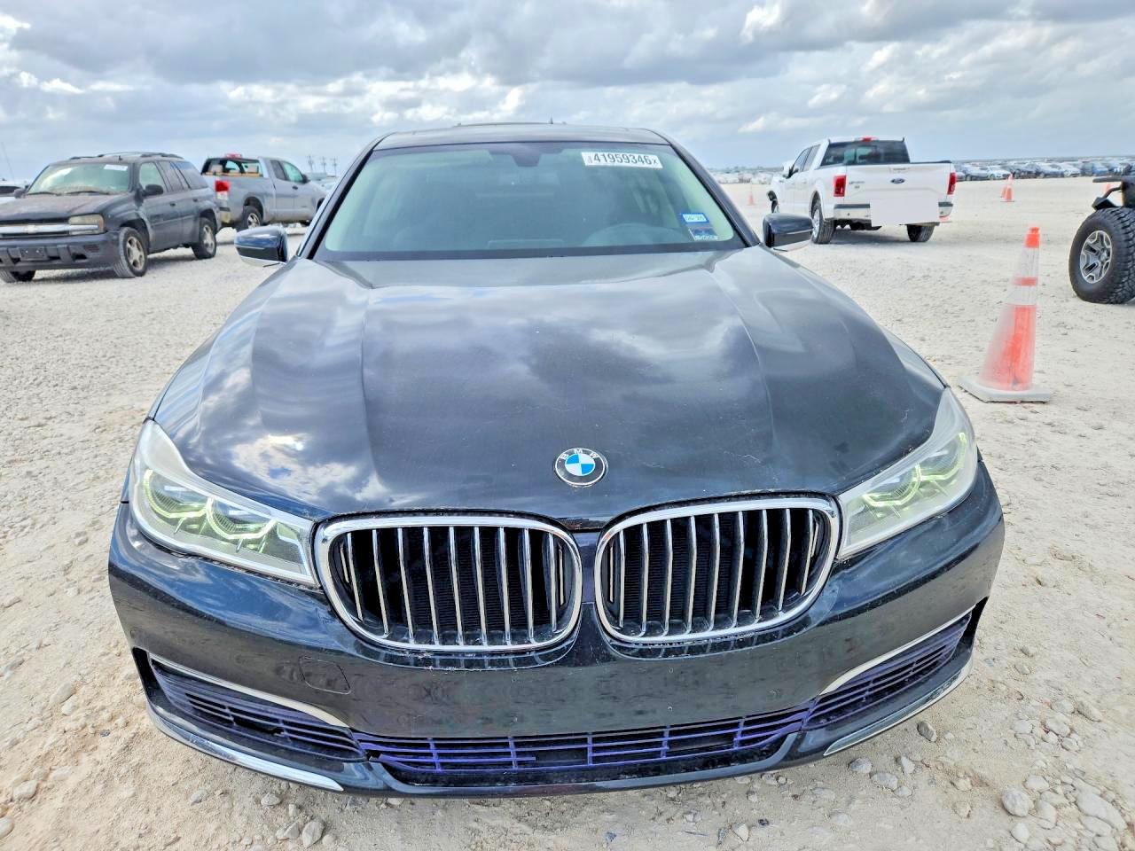 2016 BMW 7 series VIN WBA7F0C51GGL99990 photo 5