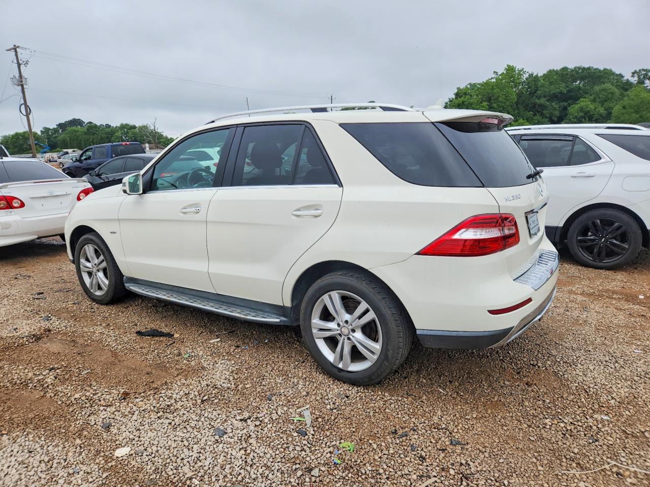 2012 Mercedes-Benz M-class VIN 4JGDA2EBXCA079322 photo 2