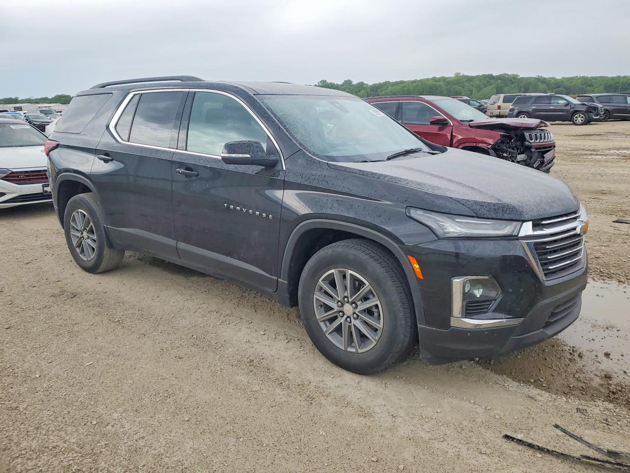 2022 Chevrolet Traverse VIN 1GNERGKW7NJ163808 photo 4