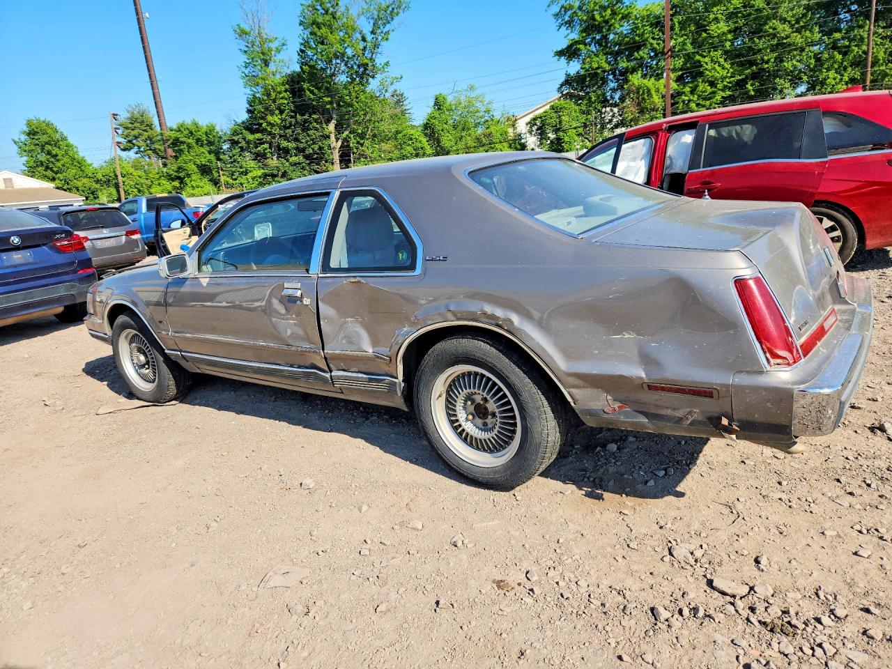 1989 LINCOLN Mark serie VIN 1LNBM93E0KY624101 photo 2
