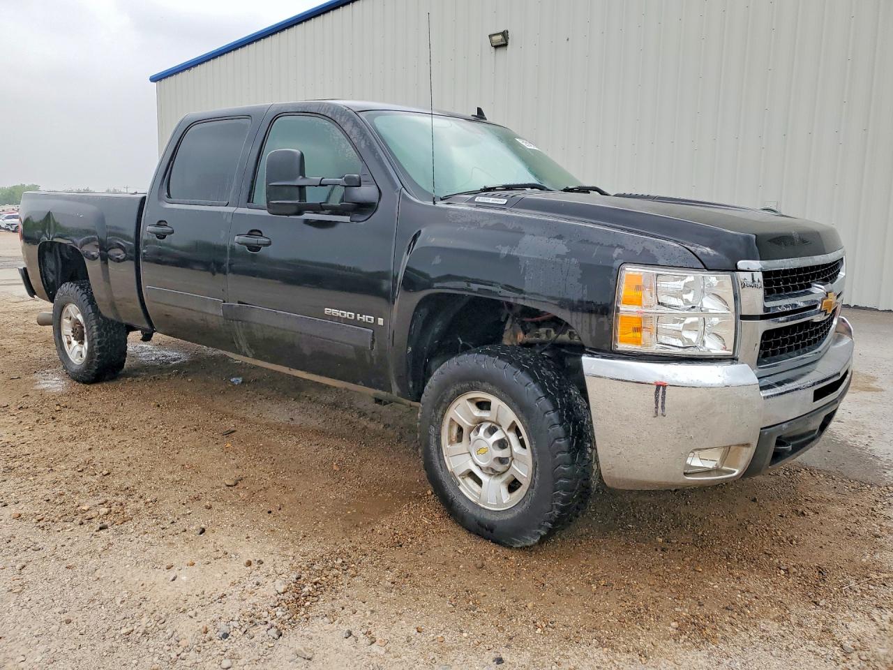 2008 Chevrolet All models VIN 1GCHC23698F105781 photo 4