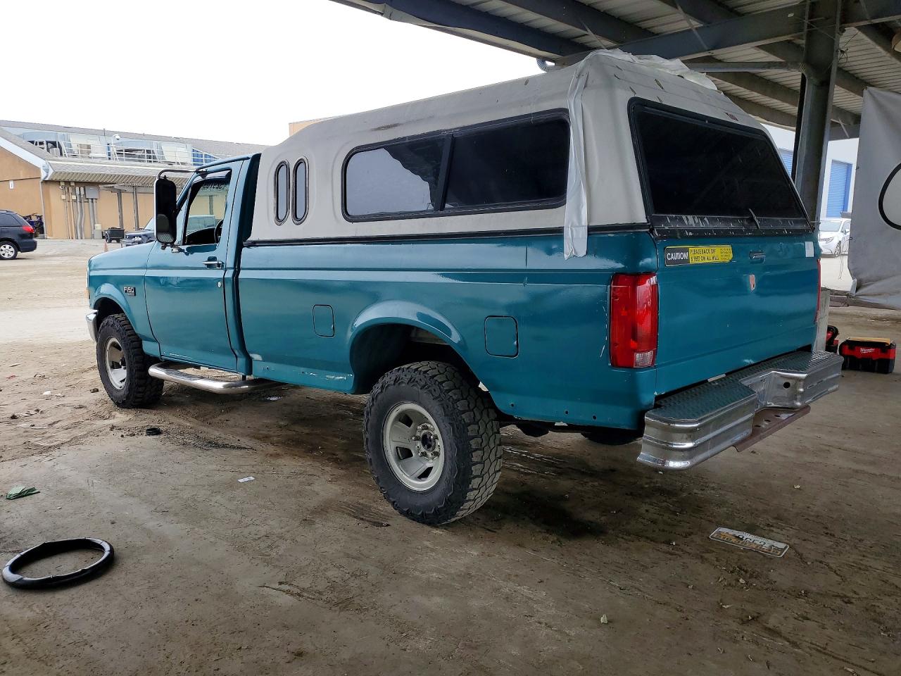 1995 Ford F150 VIN 1FTDF15Y2SLB04723 photo 2