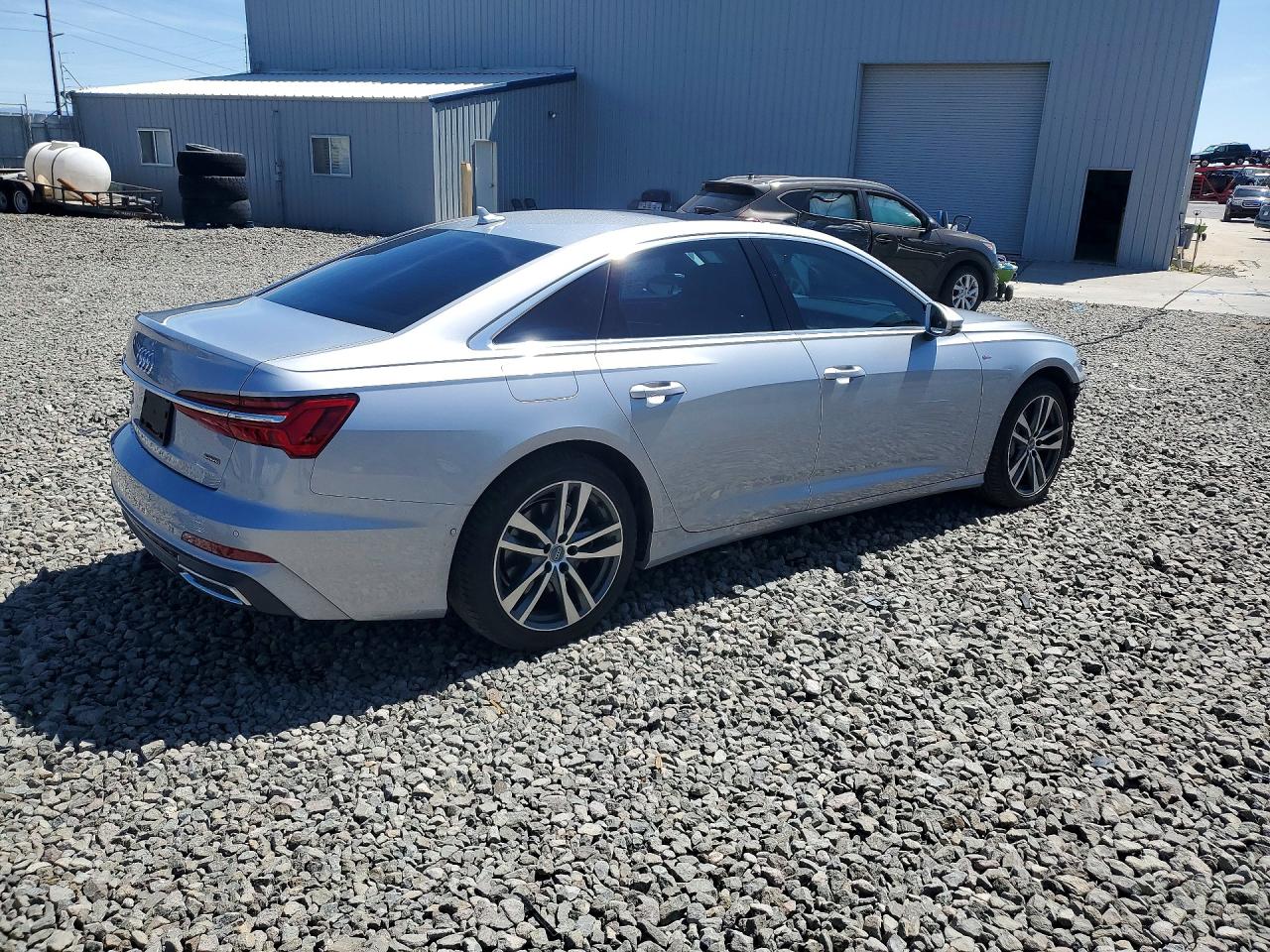 2019 Audi A6 VIN WAUL2AF21KN032867 photo 3