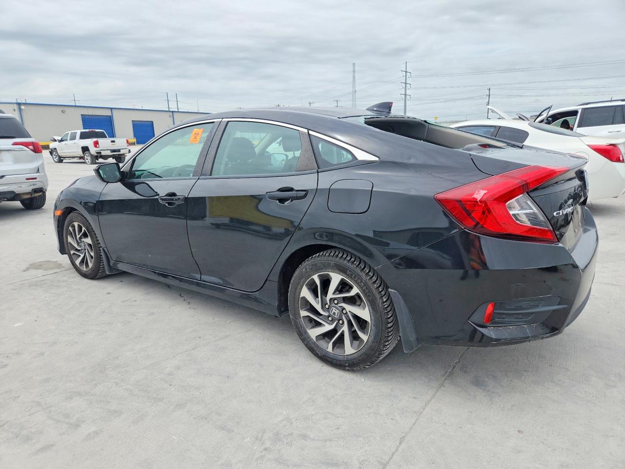 2017 Honda Civic VIN 19XFC2F71HE004644 photo 2