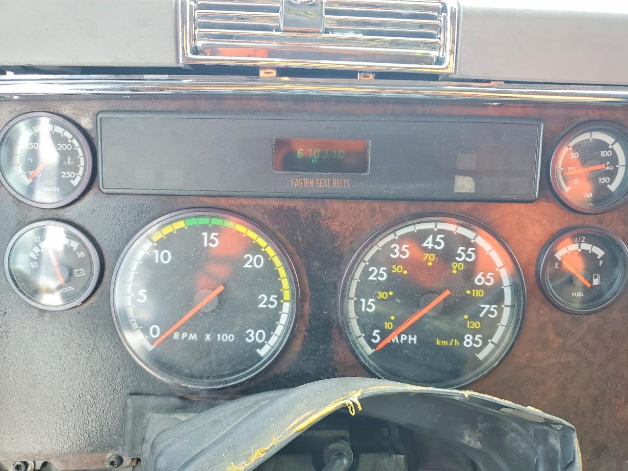 1998 FREIGHTLINER All other VIN 1FUYSDYB8WL985822 photo 8