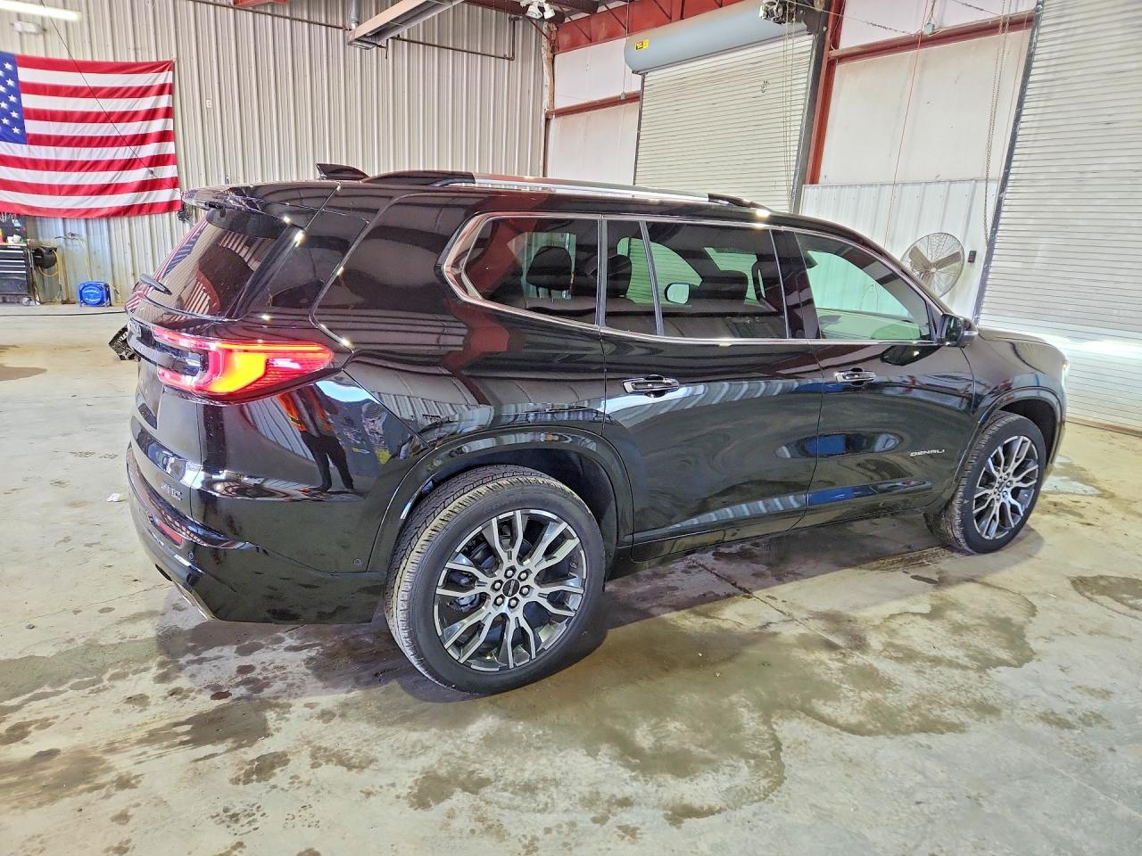 2026 GMC Acadia den VIN 1GKENTKS5TJ210264 photo 3