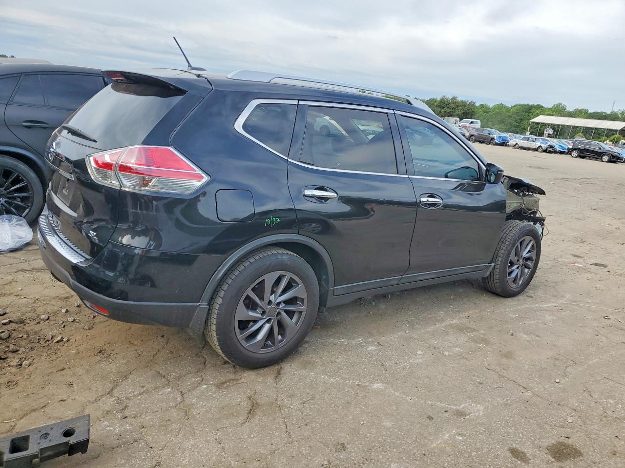 2016 NISSAN Rogue VIN 5N1AT2MT2GC780633 photo 3