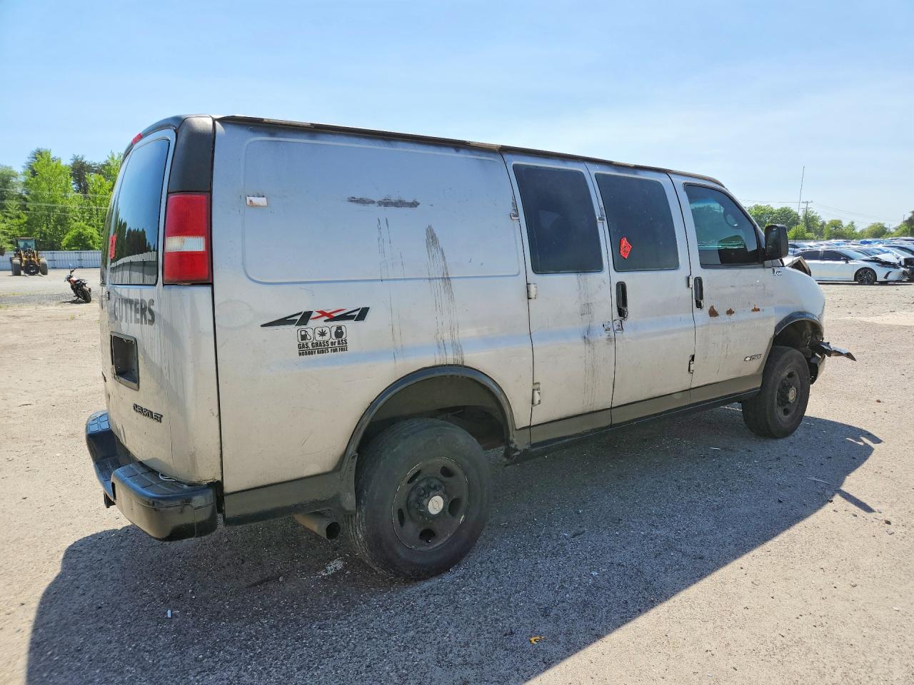2005 Chev Express VIN 1GCGG25U951248878 photo 3