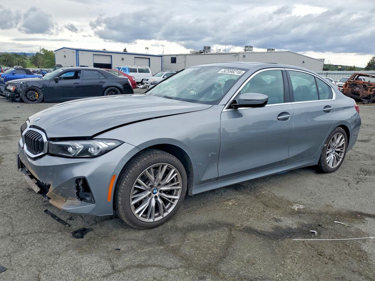 2024 BMW 3 series VIN 3MW69FF09R8E12525 photo 1