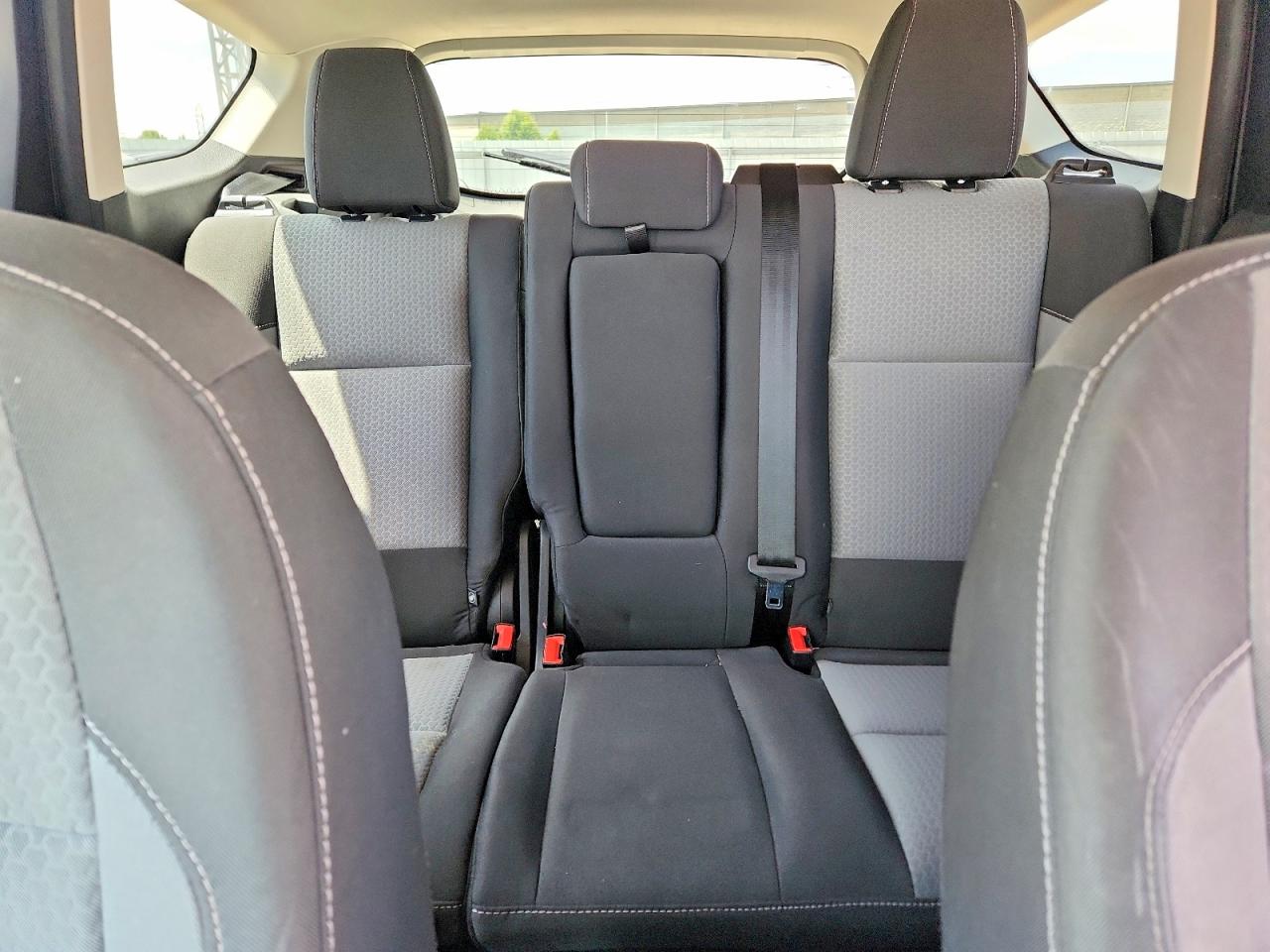 2018 Ford Escape VIN 1FMCU0GD6JUC57566 photo 10