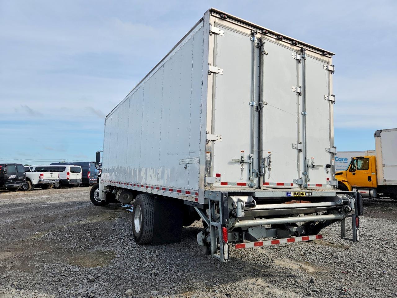 2025 FREIGHTLINER All other VIN 3ALACWFC7SDWD1421 photo 3