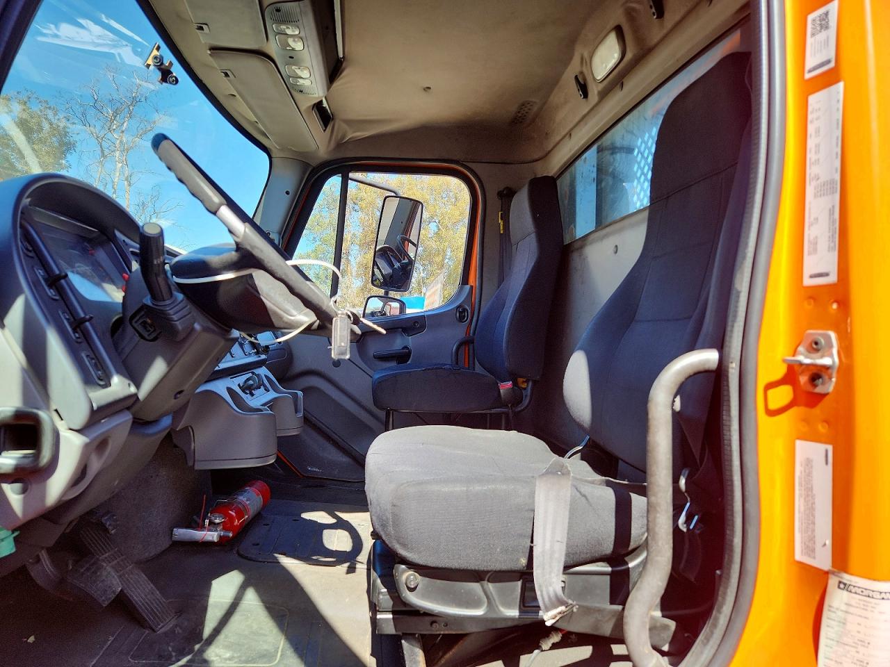 2016 FREIGHTLINER All other VIN 1FVHCYCY2GHHB4561 photo 7