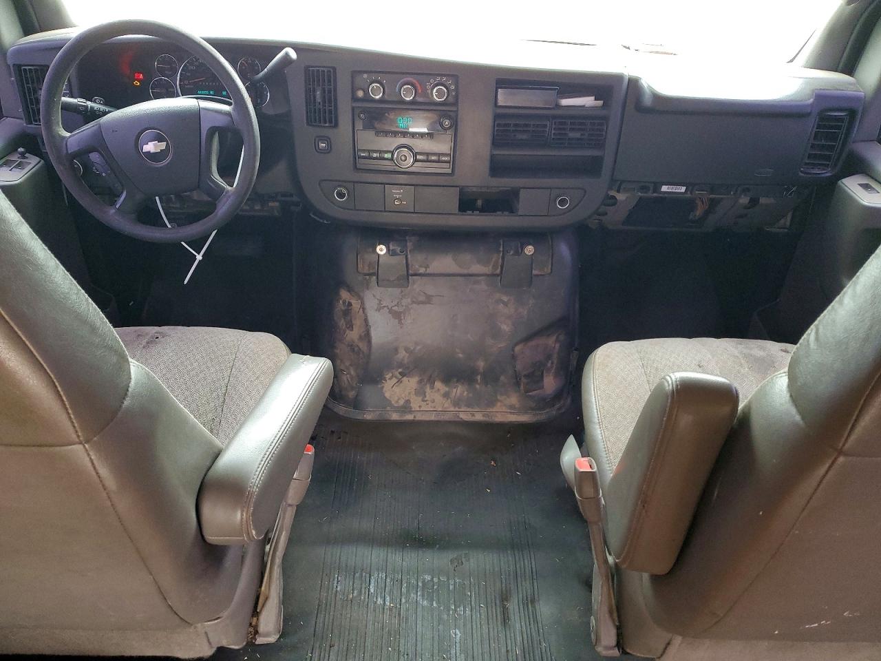 2009 CHEV Express VIN 1GCHG39K691148990 photo 8