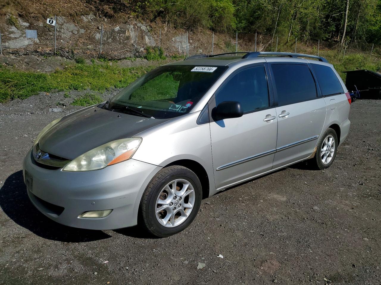 2006 Toyota All models VIN 5TDZA22C26S558378 photo 1
