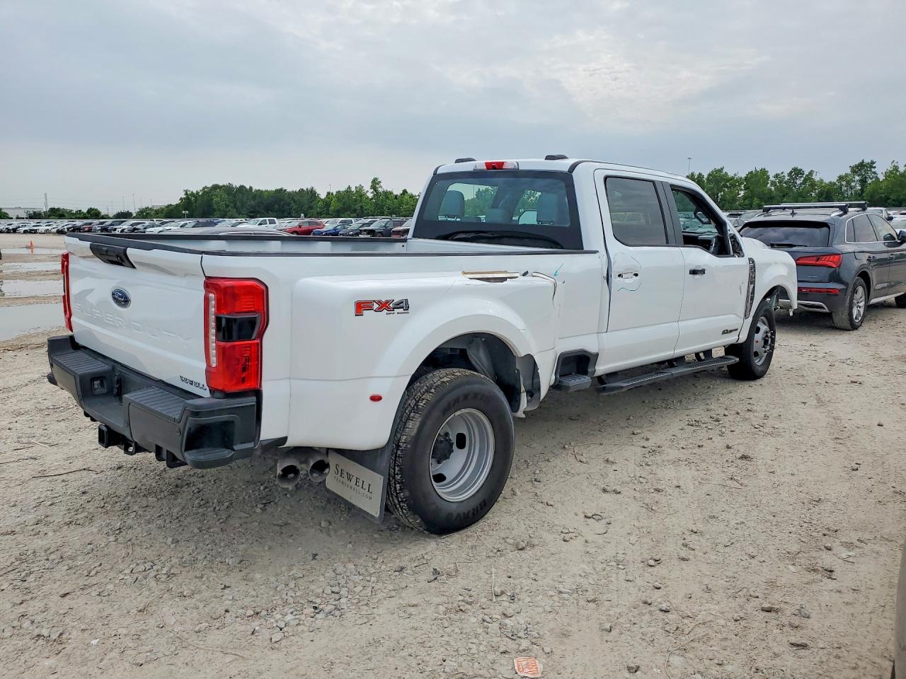 2026 Ford F350 VIN 1FT8W3DT6TEC96057 photo 3