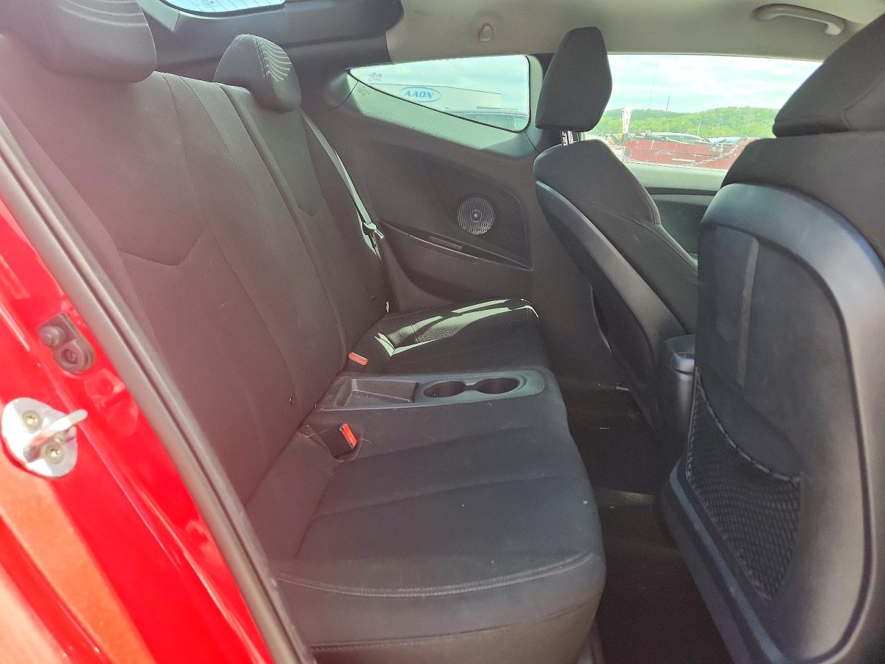 2015 Hyundai Veloster VIN KMHTC6AD1FU244990 photo 10