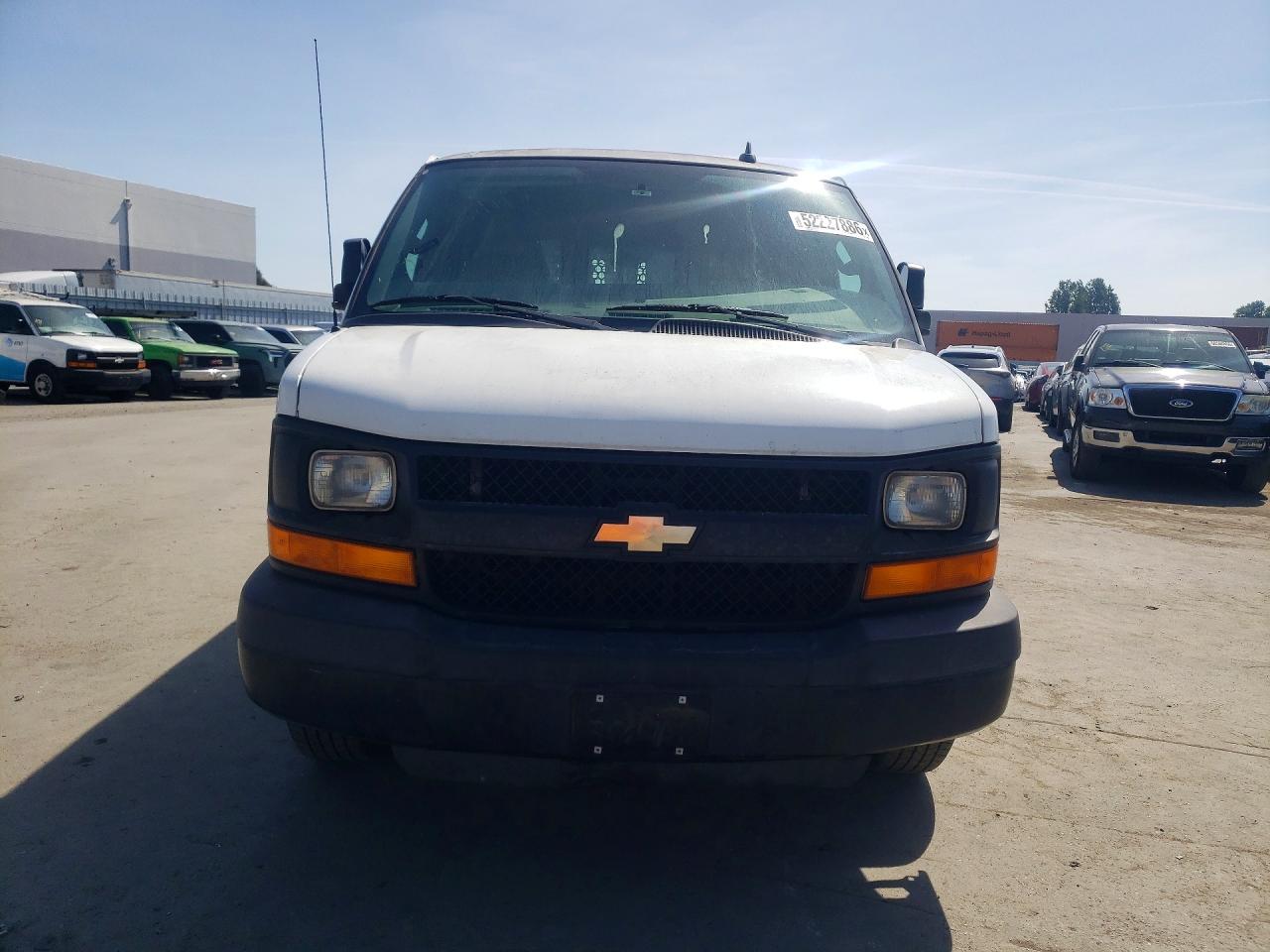 2016 Chev Express VIN 1GCWGAFF5G1199039 photo 5