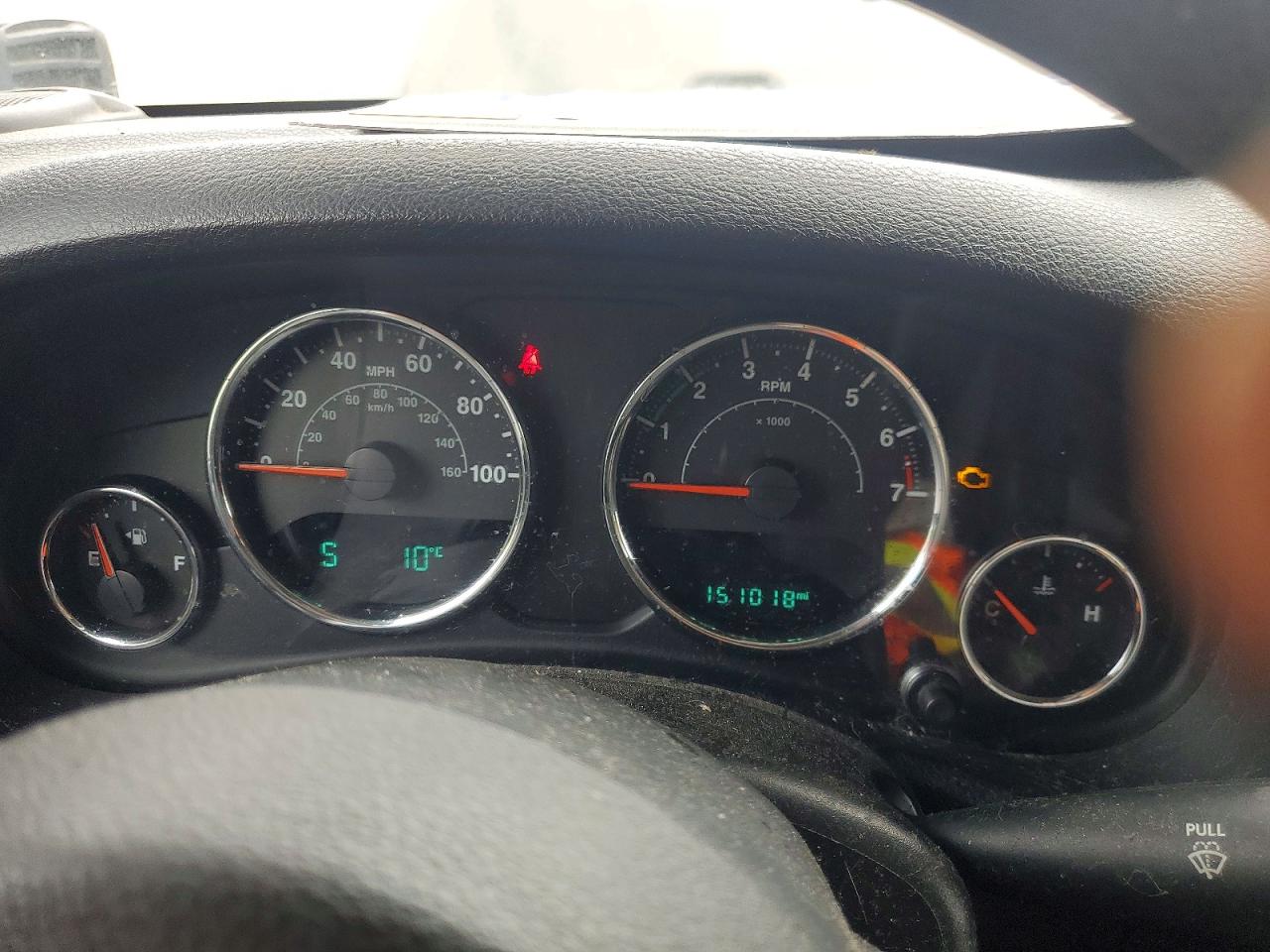 2015 Jeep Wrangler / VIN 1C4BJWDG7FL703134 photo 9
