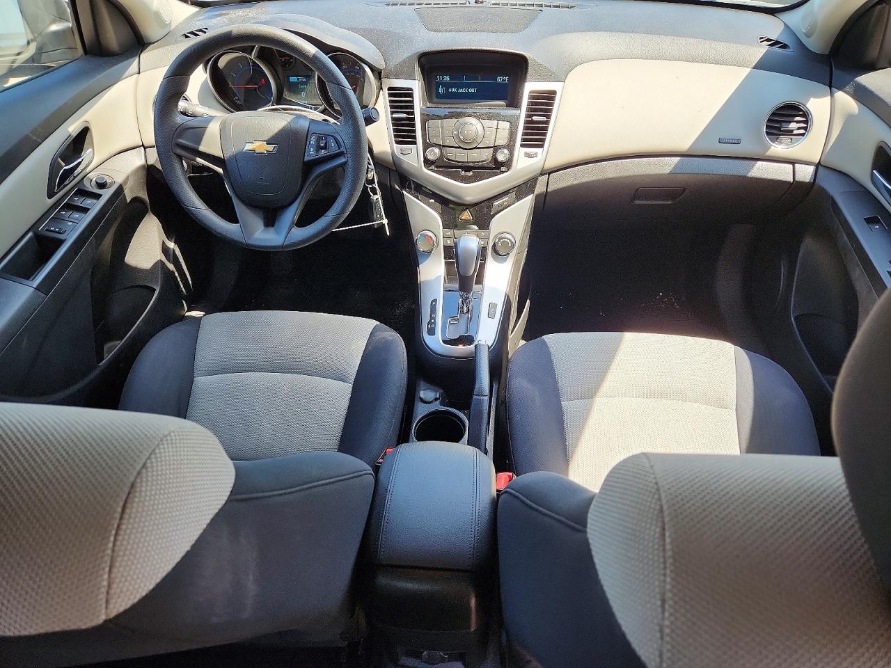 2016 Chevrolet Cruze VIN 1G1PC5SG3G7102352 photo 8