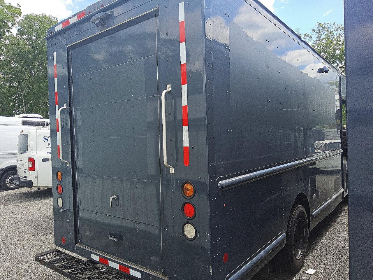 2021 FREIGHTLINER All other VIN 4UZAC2EA4MCML0820 photo 3