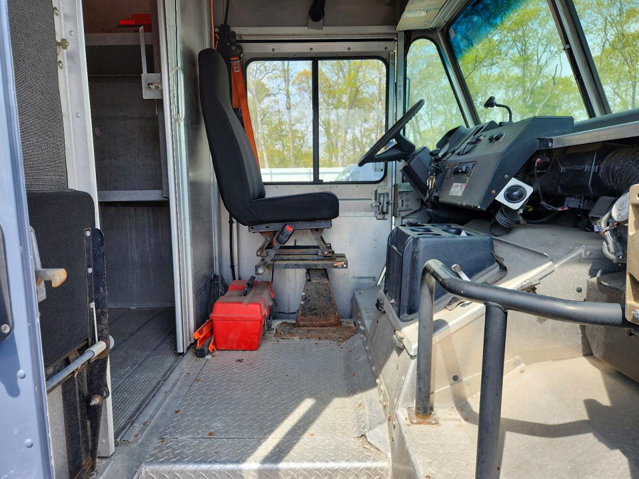 2021 FREIGHTLINER All other VIN 4UZAC2EA4MCML0820 photo 11